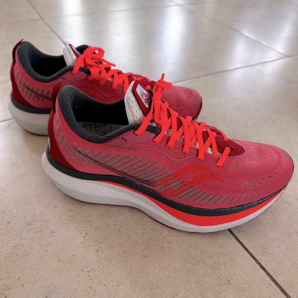 Saucony Endorphin speed 2